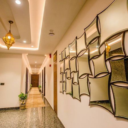 آغْرا Hotel Ten Square, India المظهر الخارجي الصورة