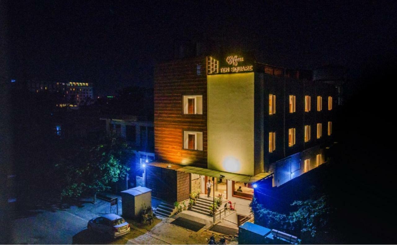 آغْرا Hotel Ten Square, India المظهر الخارجي الصورة