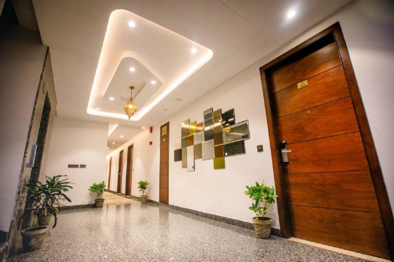 آغْرا Hotel Ten Square, India المظهر الخارجي الصورة